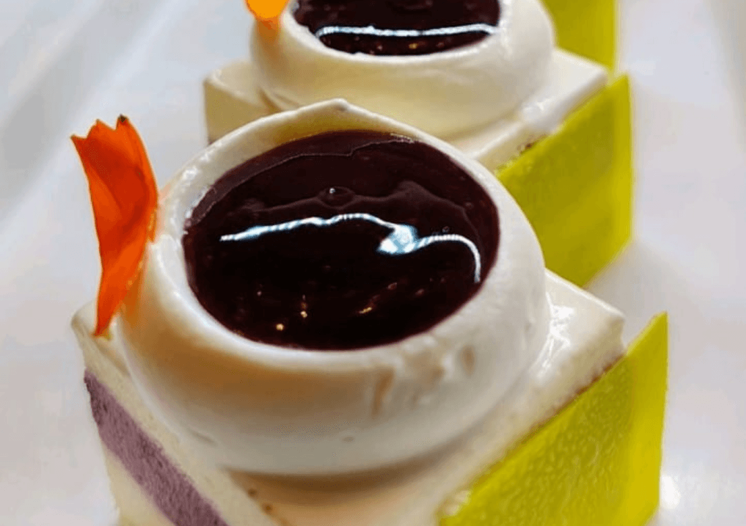 Rasberry Mousse - Pastry